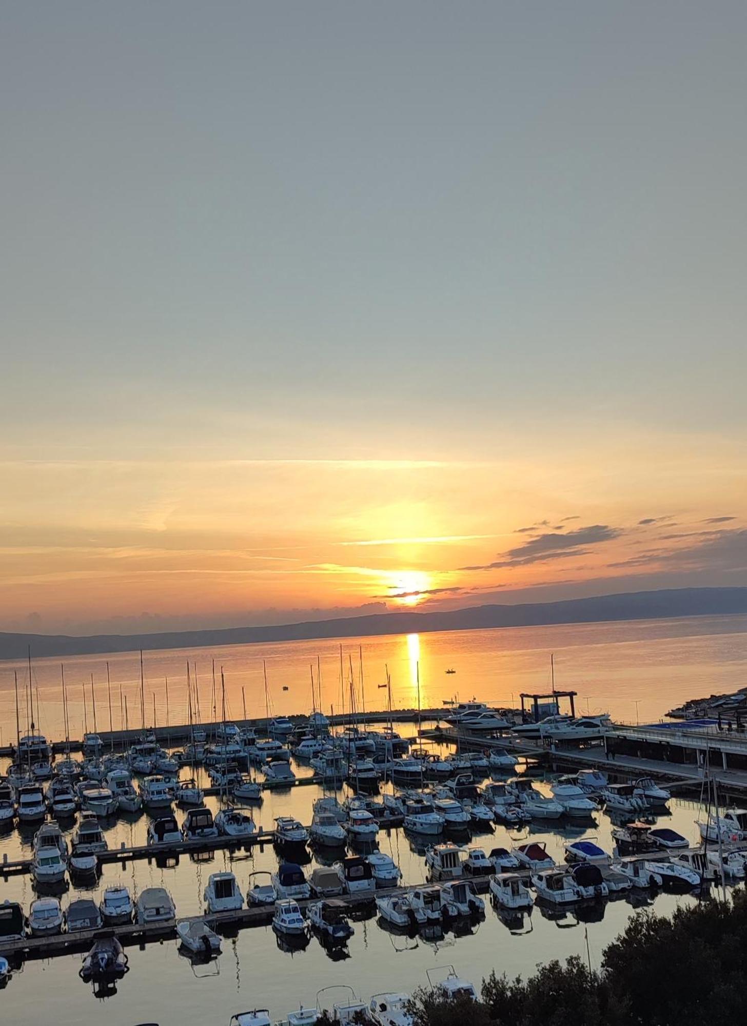 Apartamento Elena Mare Novi Vinodolski Exterior foto